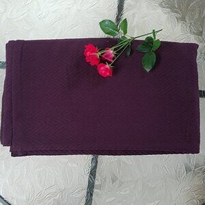 NEW. 100% cotton blanket. Size King.